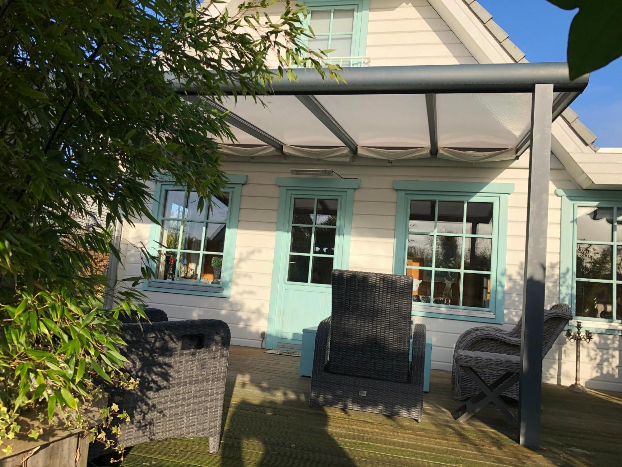Vrijstaande Luxe Finse Blokhut 2-6 Of 2-8 Pers Villa Kropswolde Phòng bức ảnh